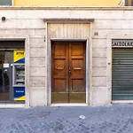 Urban Chic 2 Bedroom Vatican Escape